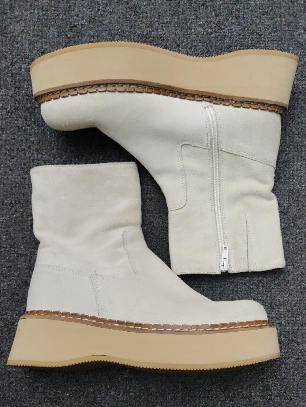 Paloma Barcelo White/Cream Suede Platform Ankle Boots